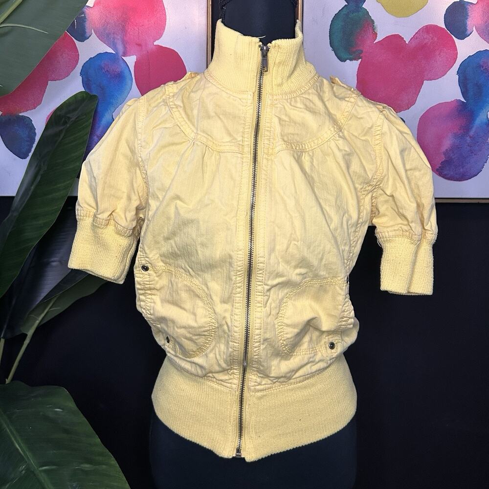 2000s Y2K yellow bomber utility jacket with zipper and pockets #utility #y2k